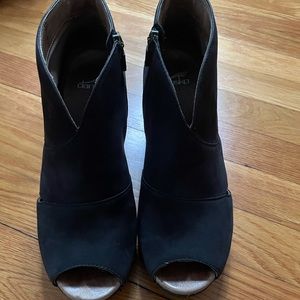 Dansko Delphina Ankle Bootie, 39, black nubuck